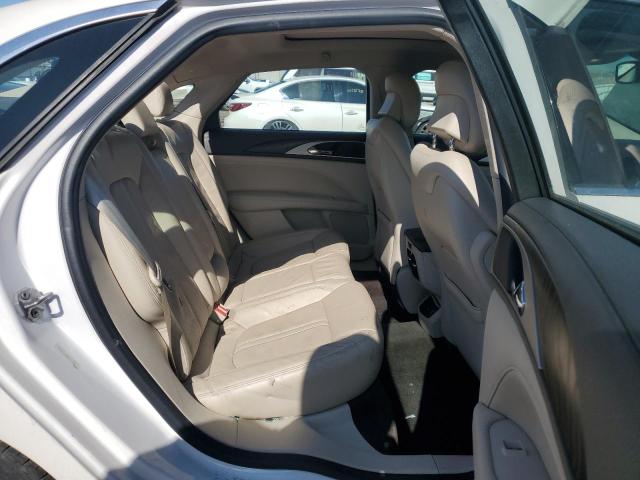 3LN6L5E90HR603088 - 2017 LINCOLN MKZ RESERVE WHITE photo 10