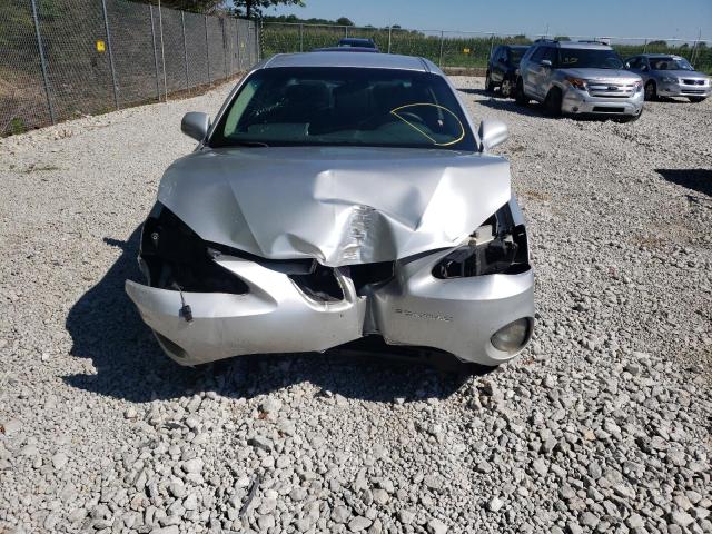 2G2WP522351345508 - 2005 PONTIAC GRAND PRIX 银色 照片 9