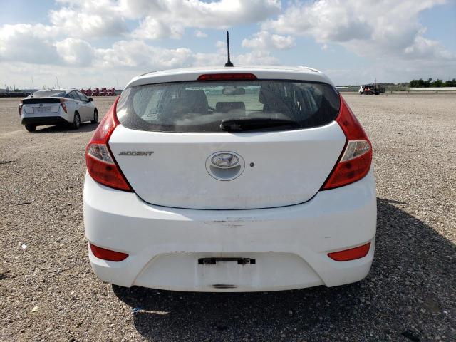 KMHCT5AE0HU306174 - 2017 HYUNDAI ACCENT GS SE WHITE photo 6