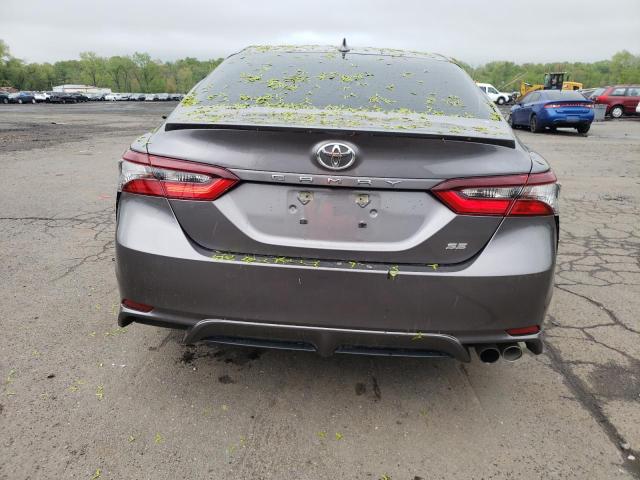 4T1G11AK8PU770690 - 2023 TOYOTA CAMRY SE NIGHT SHADE GRAY photo 6