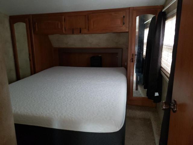 4YDF27327B1533418 - 2011 KEYSTONE SPRINTER WHITE photo 5