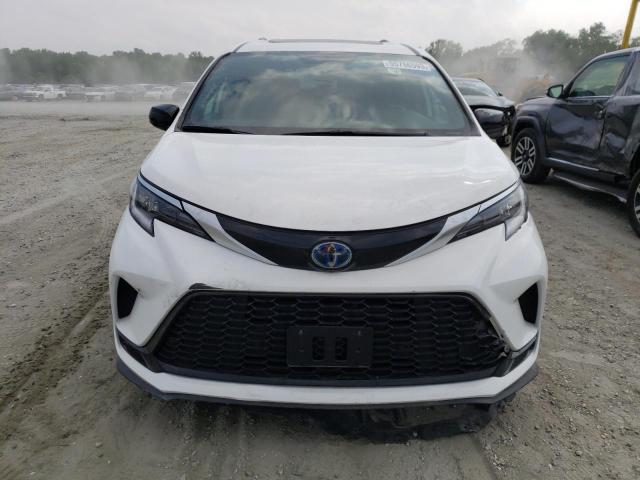 5TDDSKFC0MS016260 - 2021 TOYOTA SIENNA XSE WHITE photo 5