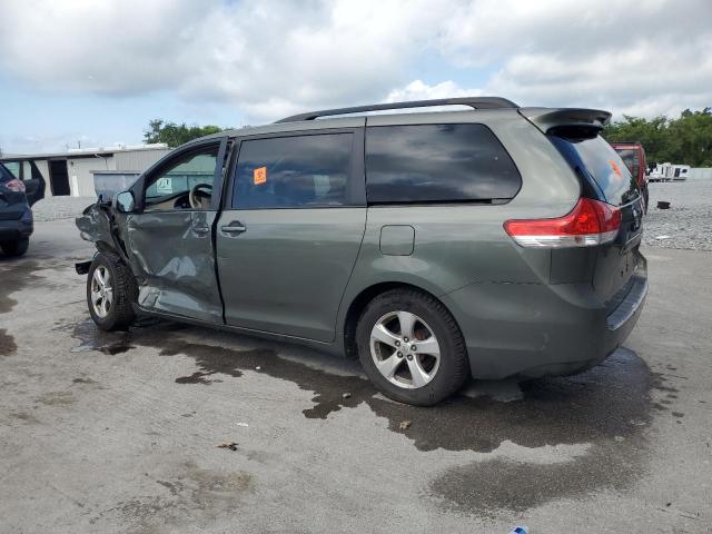 5TDKK3DC8BS105846 - 2011 TOYOTA SIENNA LE GREEN photo 2