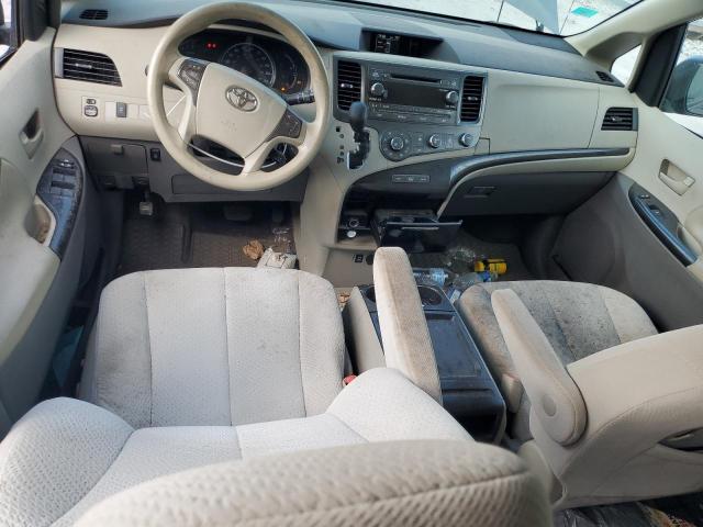 5TDKK3DC8BS105846 - 2011 TOYOTA SIENNA LE GREEN photo 8