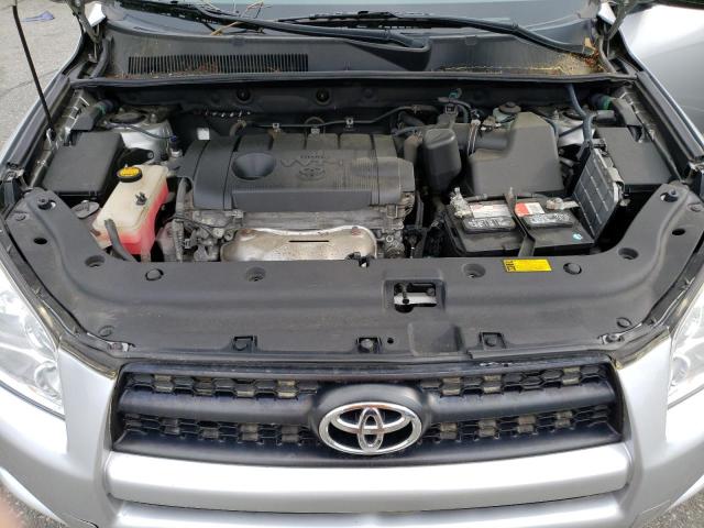 2T3BF4DV4CW202943 - 2012 TOYOTA RAV4 SILVER photo 12