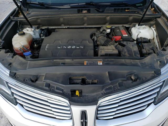 2LMPJ8LR5JBL40720 - 2018 LINCOLN MKX RESERVE Սպիտակ լուսանկար 11