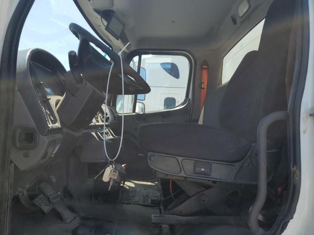 1FVACXDTXGHHD1588 - 2016 FREIGHTLINER M2 106 MEDIUM DUTY WHITE photo 7