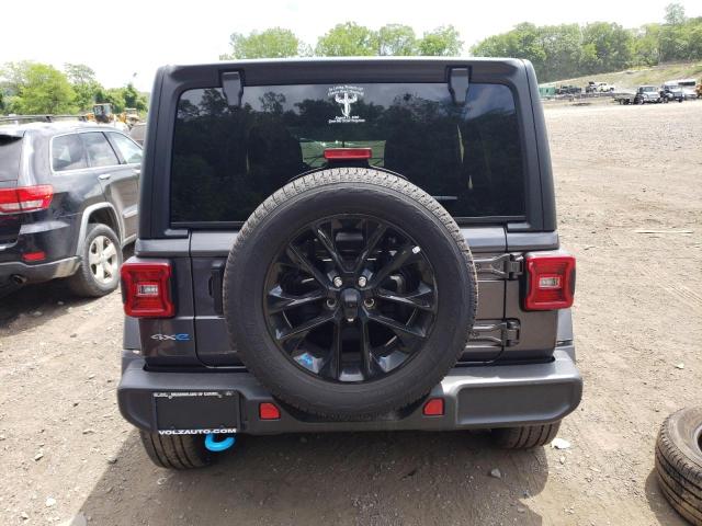 1C4JJXP60NW228217 - 2022 JEEP WRANGLER U SAHARA 4XE GRAY photo 6