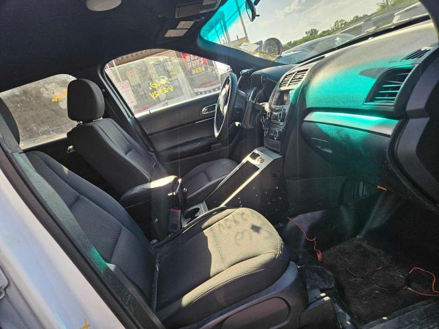 1FM5K8AR0HGB54377 - 2017 FORD EXPLORER POLICE INTERCEPTOR 白色 照片 5