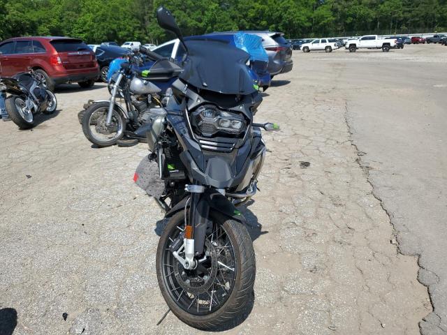 WB10M1303R6J49578 - 2024 BMW R 1250 GS ADVENTURE GRAY photo 2