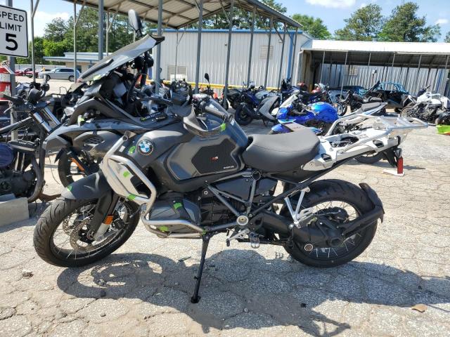 WB10M1303R6J49578 - 2024 BMW R 1250 GS ADVENTURE GRAY photo 3