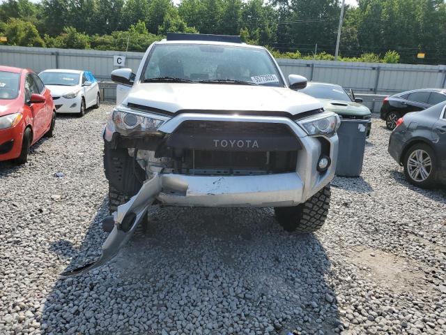 JTEBU5JR5J5559096 - 2018 TOYOTA 4RUNNER SR5/SR5 PREMIUM 灰色 照片 5