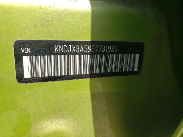 KNDJX3A59E7731939 - 2014 KIA SOUL ! GREEN photo 12