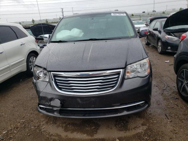 2C4RC1CG6ER258677 - 2014 CHRYSLER TOWN & COU TOURING L GRAY photo 5