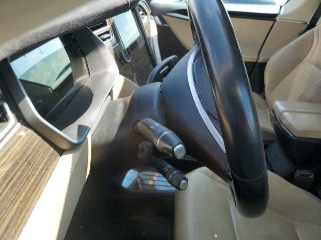 5YJSA1E11FF113978 - 2015 TESLA MODEL S 白色 照片 9