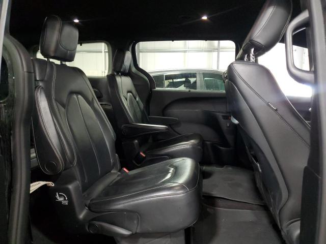 2C4RC1EG9JR306275 - 2018 CHRYSLER PACIFICA TOURING L PLUS BLACK photo 11