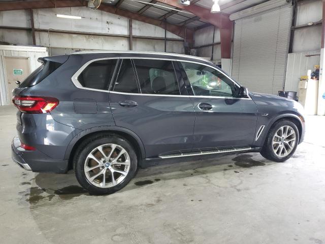 5UXTA6C03N9M00161 - 2022 BMW X5 XDRIVE45E GRAY photo 3