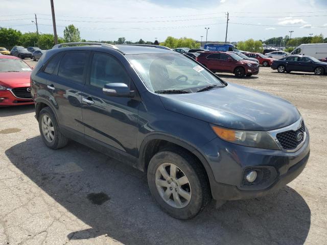 5XYKT4A11BG128310 - 2011 KIA SORENTO BASE CHARCOAL photo 4