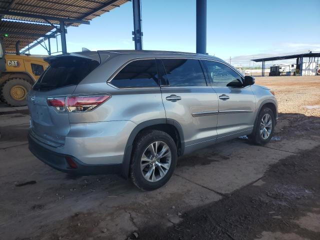 5TDJKRFH7FS116804 - 2015 TOYOTA HIGHLANDER XLE 银色 照片 3