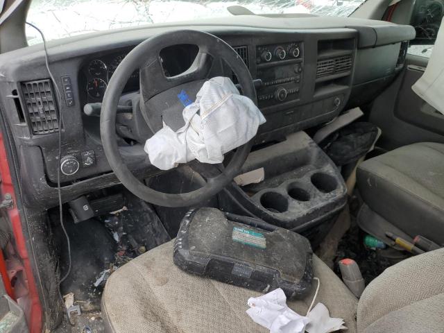 1GCUHAD4XA1122258 - 2010 CHEVROLET EXPRESS G1 WHITE photo 8