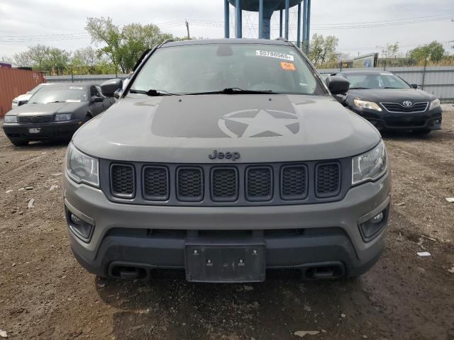 3C4NJDAB9MT586975 - 2021 JEEP COMPASS SPORT 灰色 照片 5