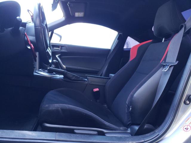 JF1ZNAA17F8709093 - 2015 TOYOTA SCION FR-S 银色 照片 7