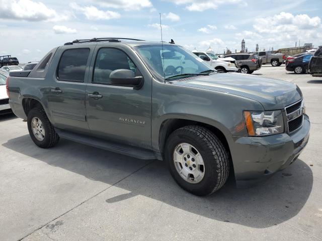 3GNMCEE02BG103005 - 2011 CHEVROLET AVALANCHE LS GRAY photo 4