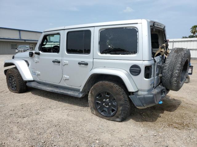 1C4JJXP67NW213763 - 2022 JEEP WRANGLER U SAHARA 4XE SILVER photo 2