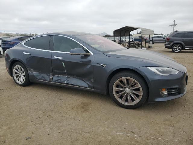 5YJSA1E12GF175827 - 2016 TESLA MODEL S GRAY photo 4