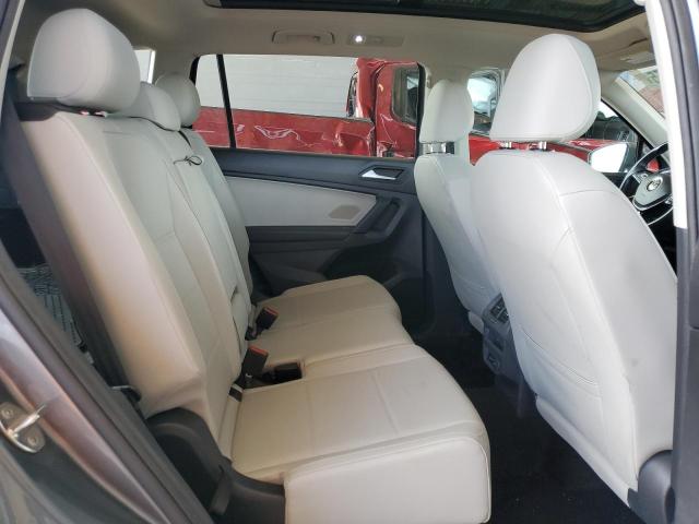 3VV2B7AXXKM155552 - 2019 VOLKSWAGEN TIGUAN SE GRAY photo 10