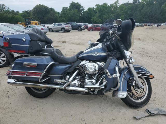 1HD1FCW113Y606450 - 2003 HARLEY-DAVIDSON FLHTCUI 蓝色 照片 1