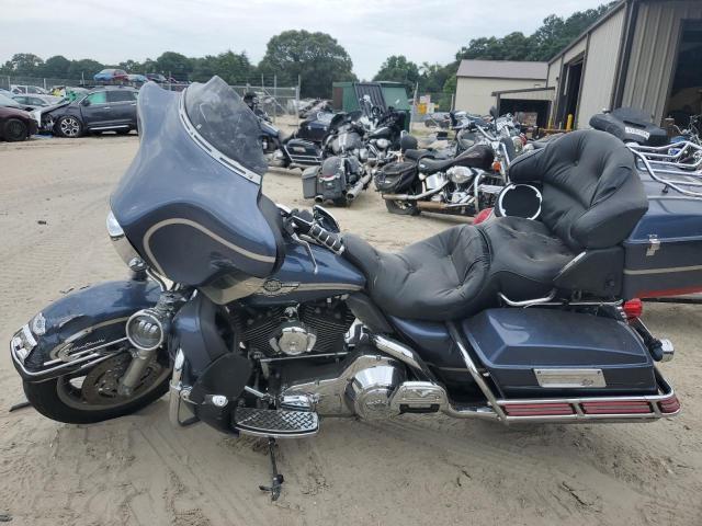 1HD1FCW113Y606450 - 2003 HARLEY-DAVIDSON FLHTCUI 蓝色 照片 3