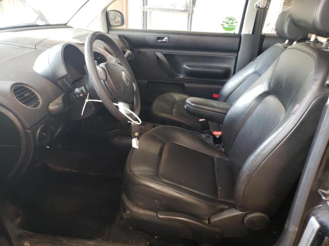 3VWPW3AG0AM035918 - 2010 VOLKSWAGEN NEW BEETLE BLACK photo 7