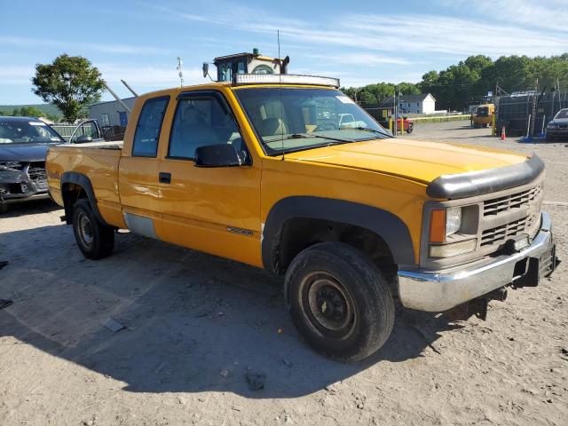 1GCGK29F4YF495775 - 2000 CHEVROLET GMT-400 K2500 YELLOW photo 4