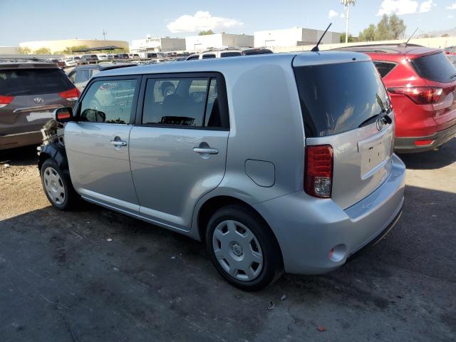 JTLZE4FE1EJ055260 - 2014 TOYOTA SCION XB SILVER photo 2