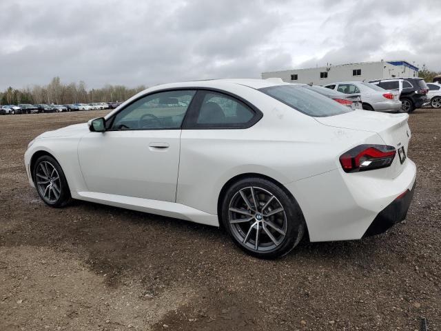 3MW33CM02R8E73902 - 2024 BMW 230XI WHITE photo 2