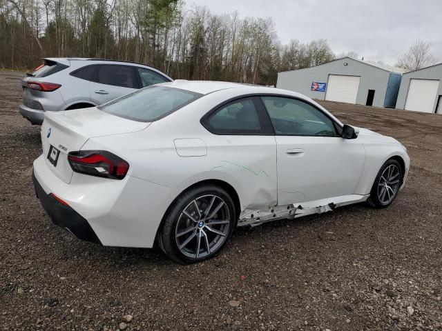 3MW33CM02R8E73902 - 2024 BMW 230XI WHITE photo 3