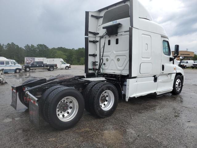 3AKGGLD55DSHT5731 - 2016 FREIGHTLINER CASCADIA WHITE photo 4