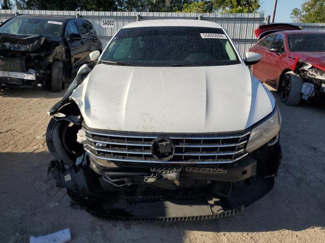 1VWDT7A34HC071218 - 2017 VOLKSWAGEN PASSAT R-LINE Ақ фото 5