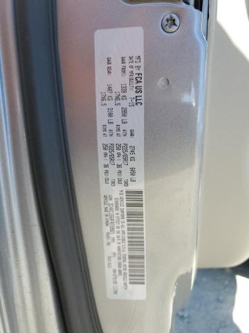 2C4RC1BG0FR739821 - 2015 CHRYSLER TOWN & COU TOURING 银色 照片 14