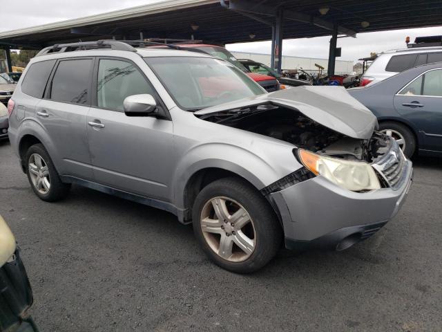 JF2SH64629H733329 - 2009 SUBARU FORESTER 2.5X LIMITED SILVER photo 4