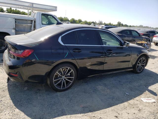 WBA5R1C55KAK12492 - 2019 BMW 330I BLACK photo 3