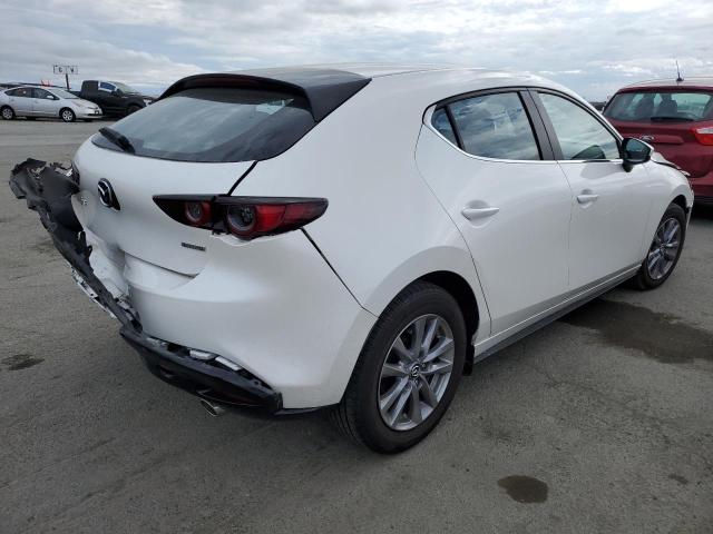 JM1BPAJL8M1308407 - 2021 MAZDA 3 WHITE photo 3