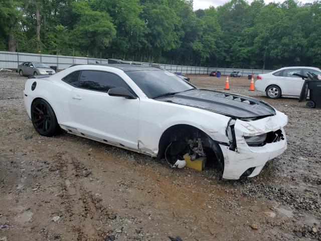 2G1FG1EW3F9286104 - 2015 CHEVROLET CAMARO SS WHITE photo 4