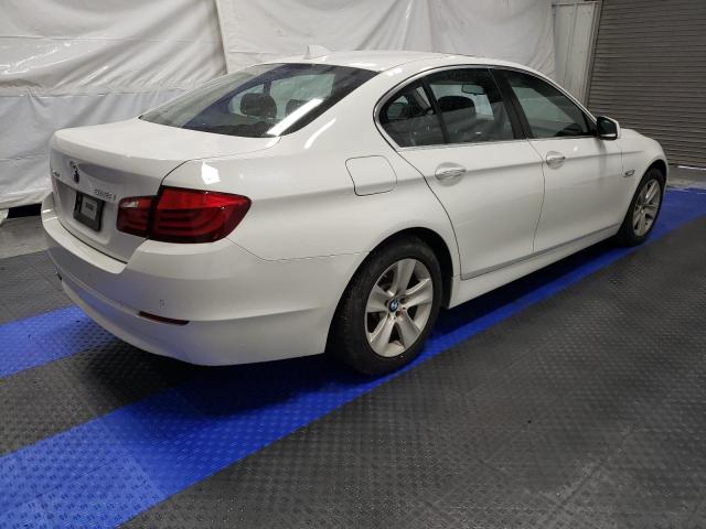 WBAXH5C59DD112304 - 2013 BMW 528 XI WHITE photo 3