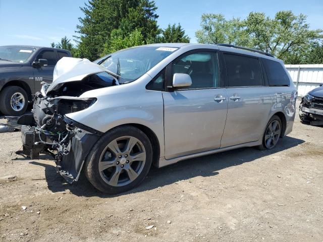 2017 TOYOTA SIENNA SE, 