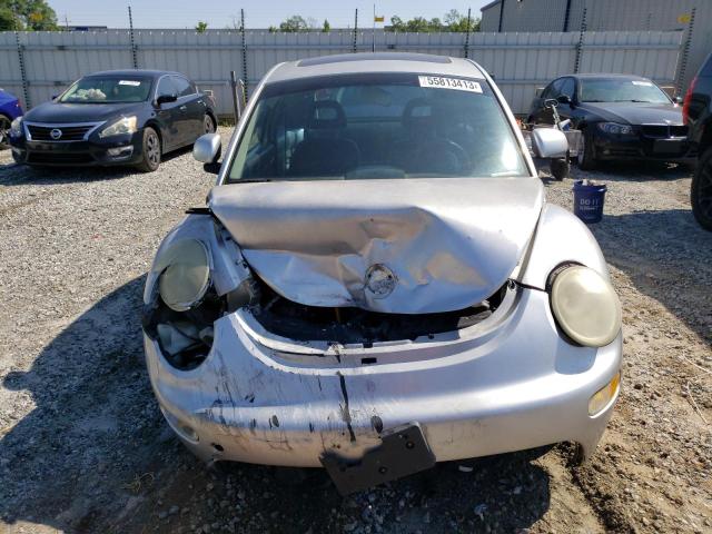 3VWCC21C7YM402578 - 2000 VOLKSWAGEN NEW BEETLE GLS SILVER photo 5