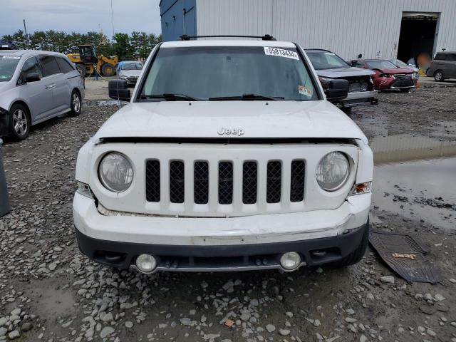 1C4NJRFB1ED588720 - 2014 JEEP PATRIOT LATITUDE WHITE photo 5