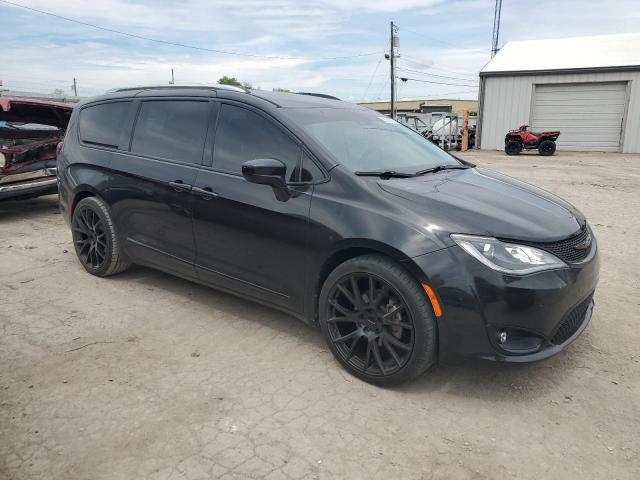 2C4RC1EG5JR322344 - 2018 CHRYSLER PACIFICA TOURING L PLUS BLACK photo 4