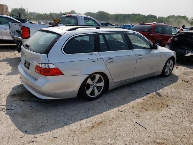 WBANN73526CN01273 - 2006 BMW 530 XIT SILVER photo 3